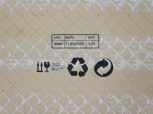 Ceramic tile labeled with Markoprint integra PP RAZR inkjet printer