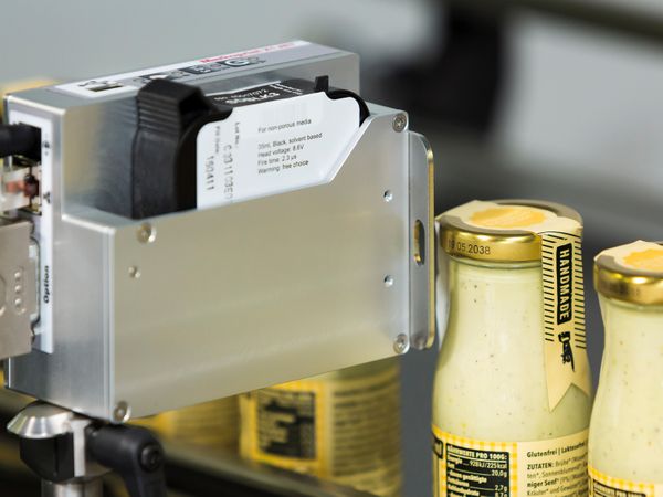 Metal lid printed with Markoprint X1JET HP Premium inkjet printer