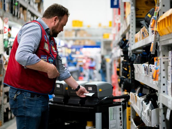 Zebra ZD421 for printing shelf labels in the retail sector