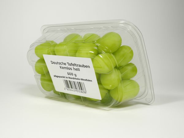 Labeling system Geset 242 labels on grape packaging