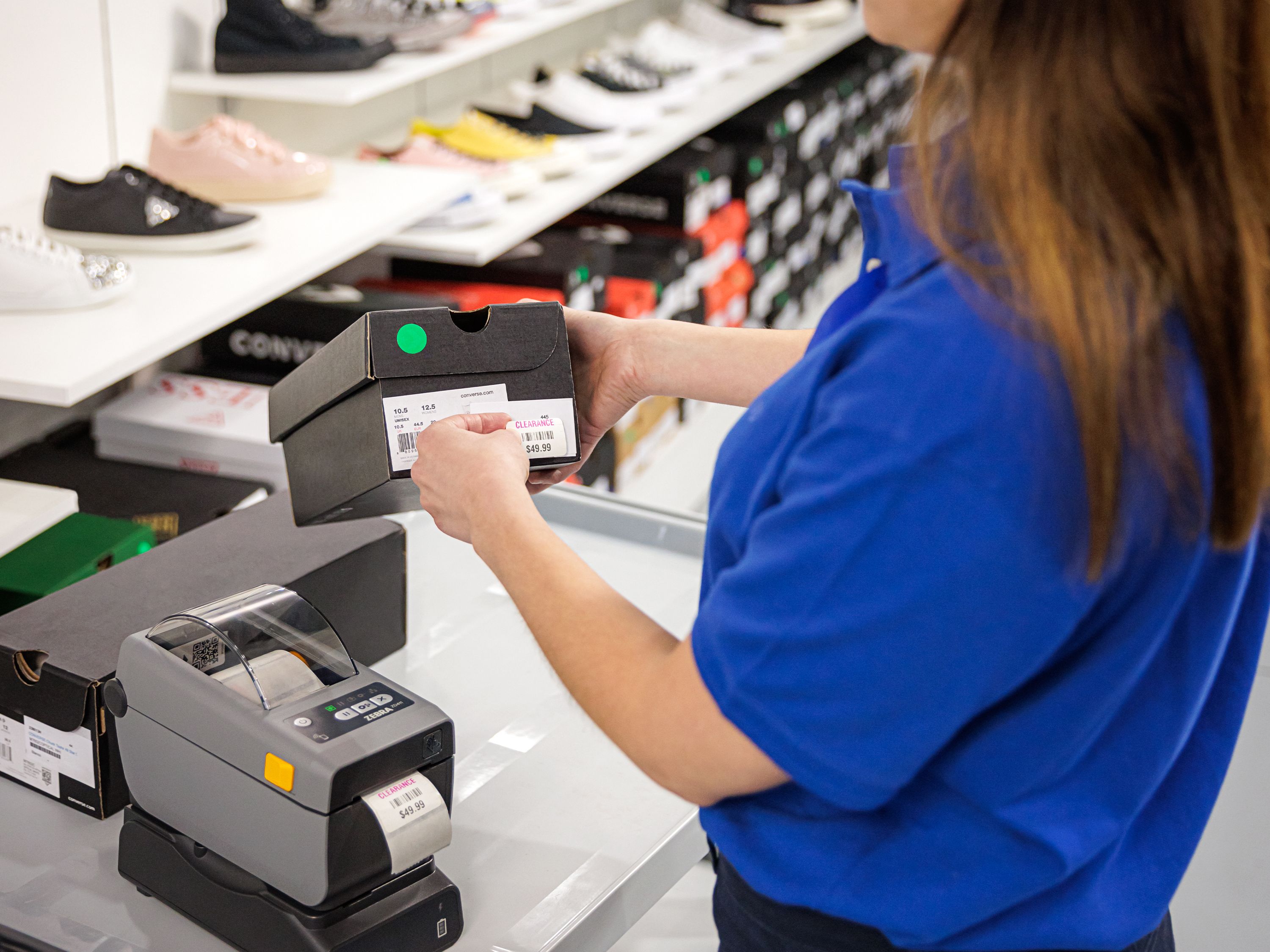 Zebra ZD411 printer for product labeling in the retail sector