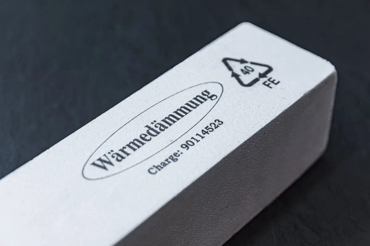 High resolution marking with ink on styrofoam