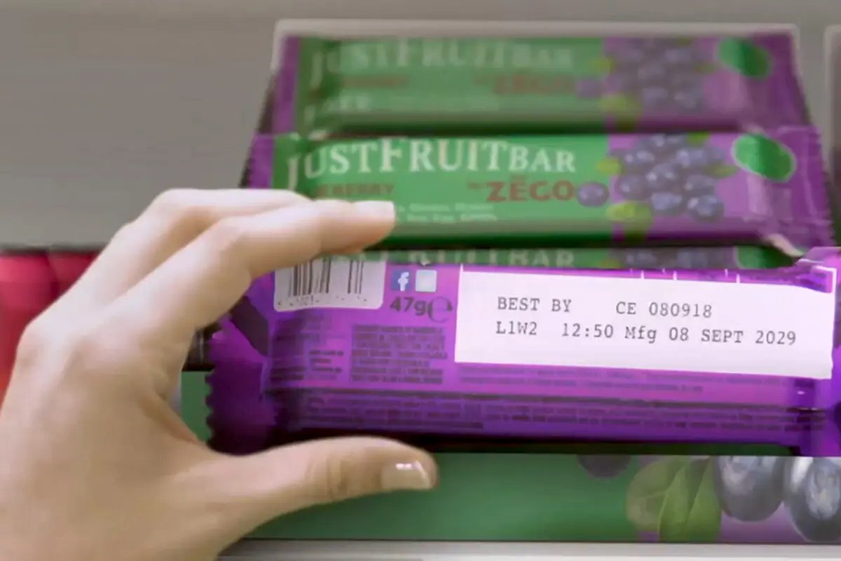 Inkjet coding on snack bar with foodsafe ink